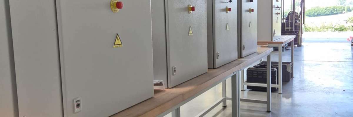 Net-decoupling panels, net-decoupling panels and... yeah right: net-decoupling panels!