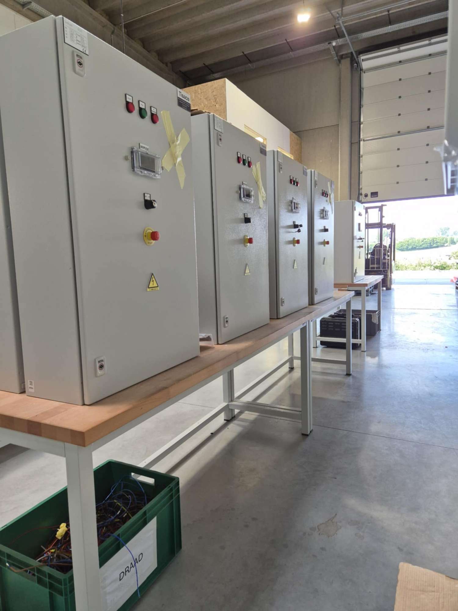 Net-decoupling panels, net-decoupling panels and... yeah right: net-decoupling panels!